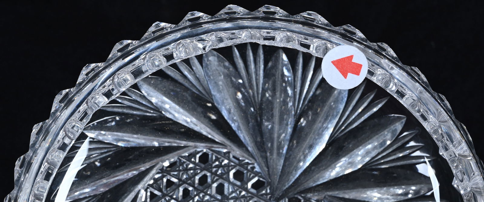 Powder Box, American Brilliant Cut Glass, Heart Pattern With Nailhead Diamond Center - 4