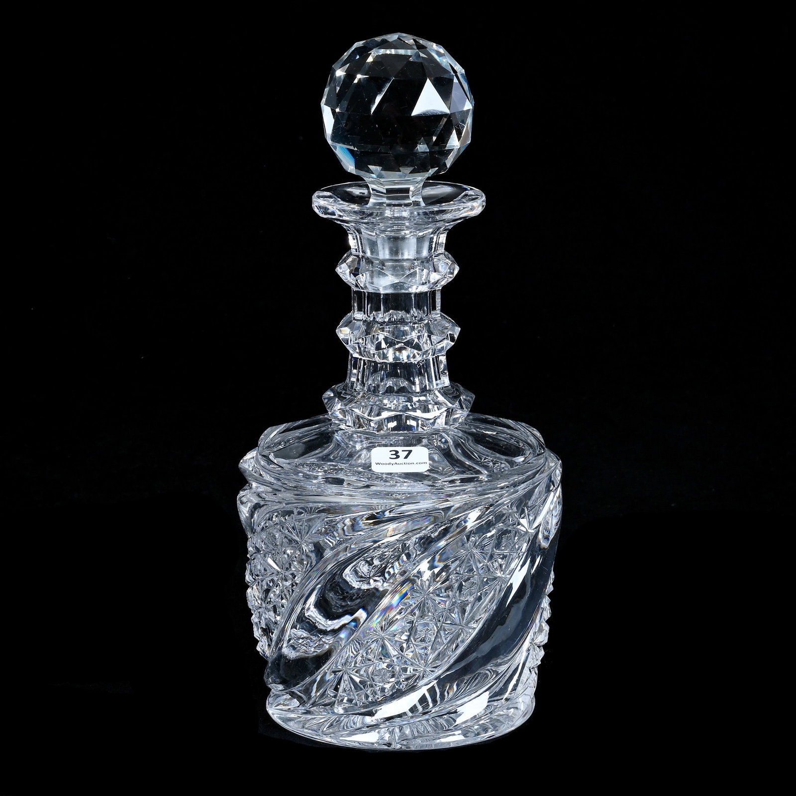 Decanter, American Brilliant Cut Glass, Russian And Swirl Pattern Attributed To Hawkes (1 of 3)