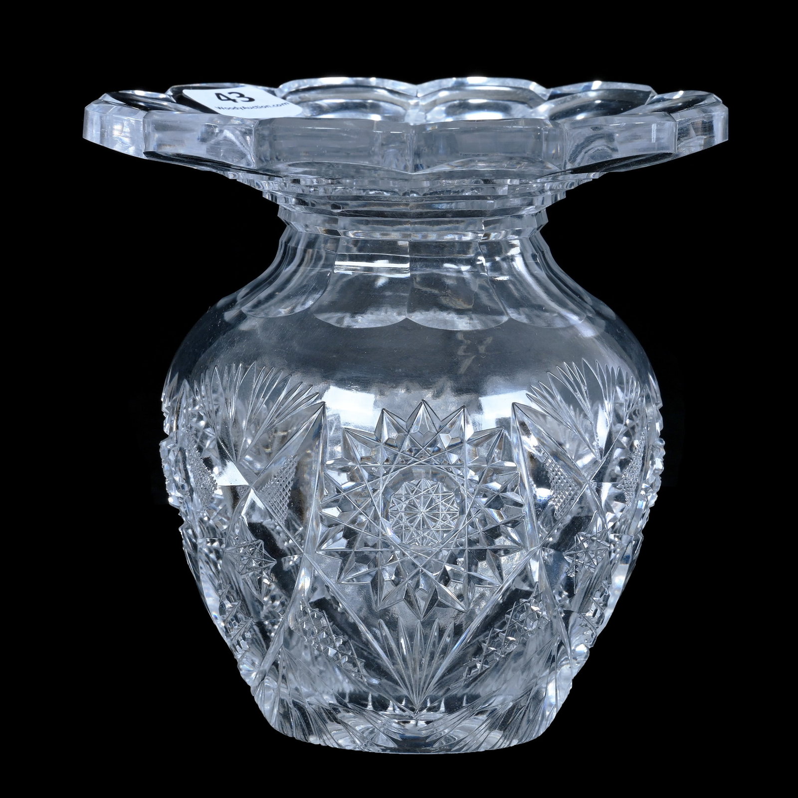 Cuspidor Shaped Vase (1 of 3)