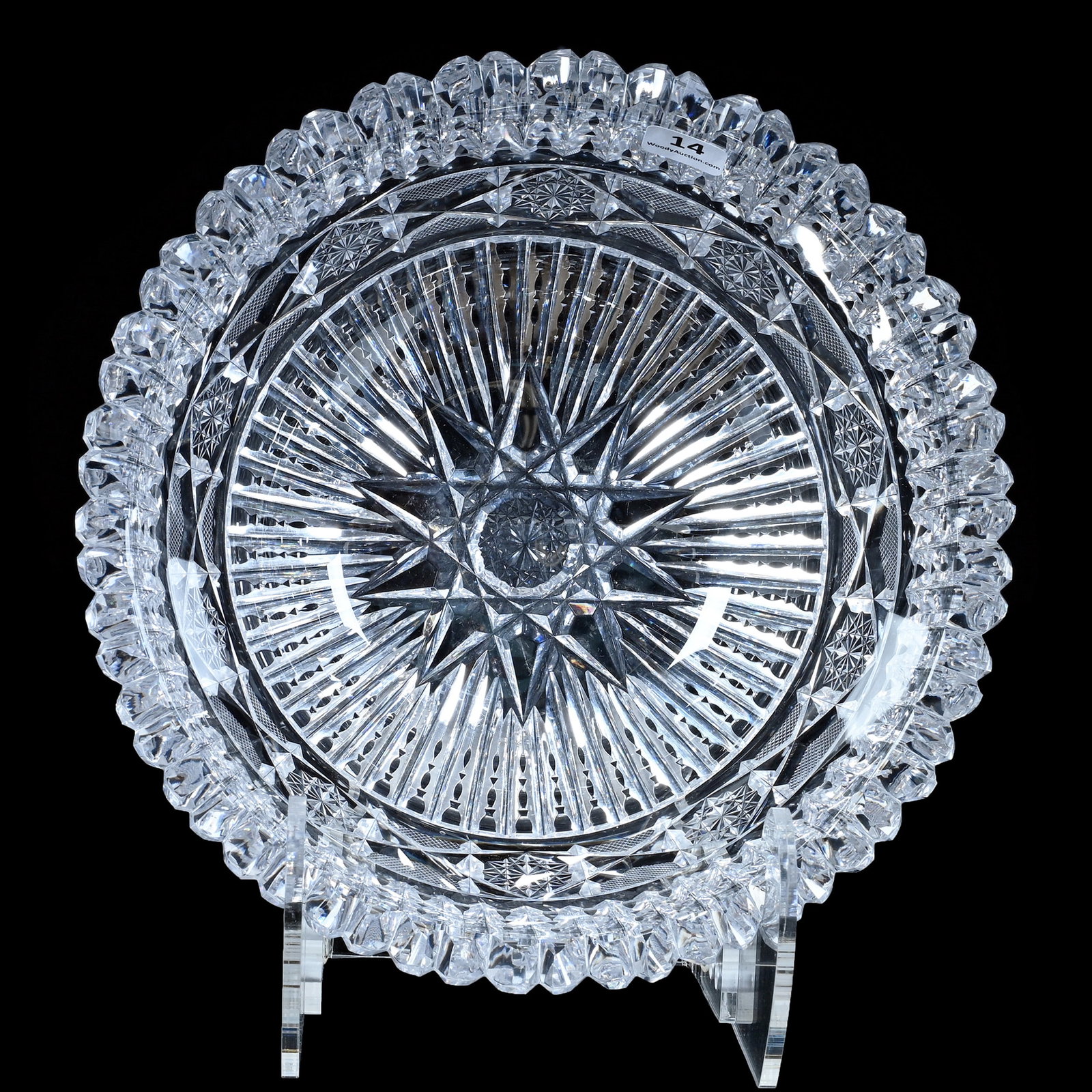 Bowl, American Brilliant Cut Glass, Sylph Pattern By C.F. Monroe (1 of 3)
