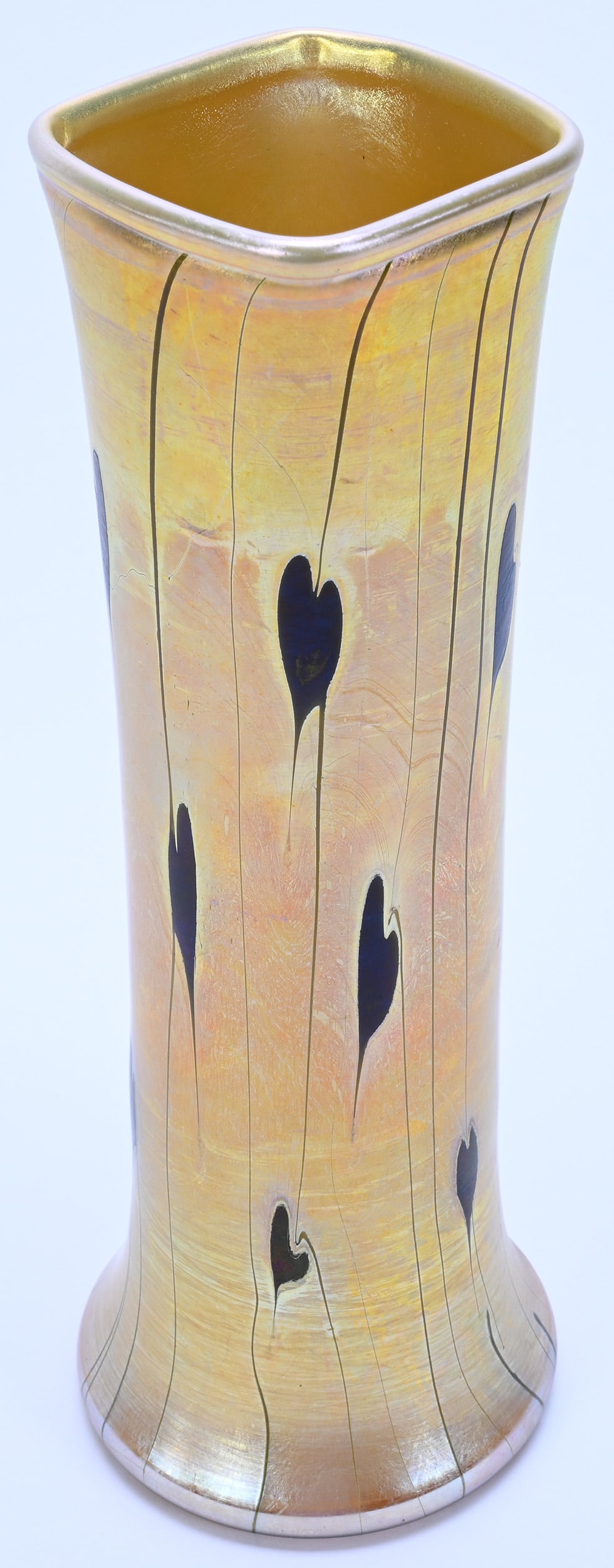 Vase, Unmarked Fostoria Art Glass - 2