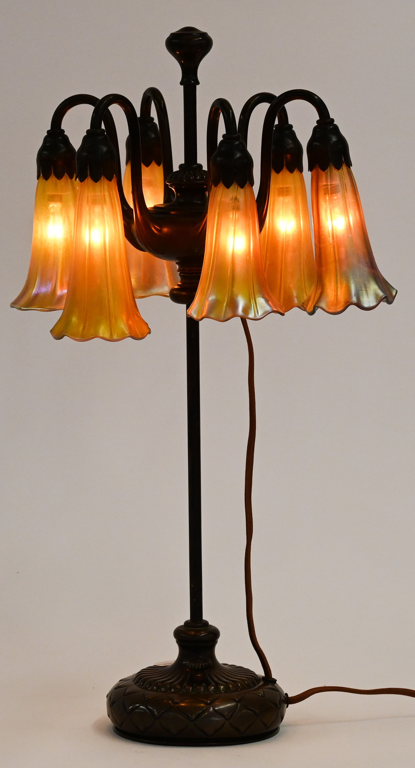 Desk Lamp Marked Tiffany Studios #1064, Six Iridescent Art Glass Ribbed Light Shades - 7