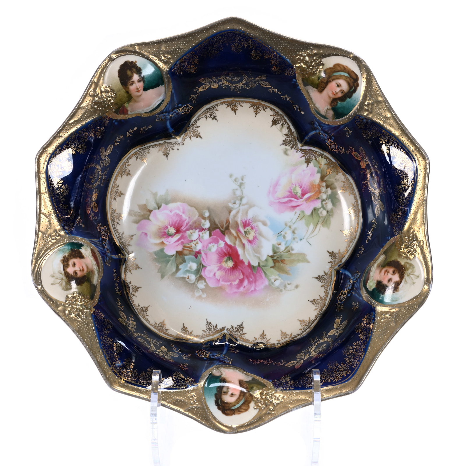 Bowl, Marked R.S. Prussia, Modified Medallion Mold (1 of 2)
