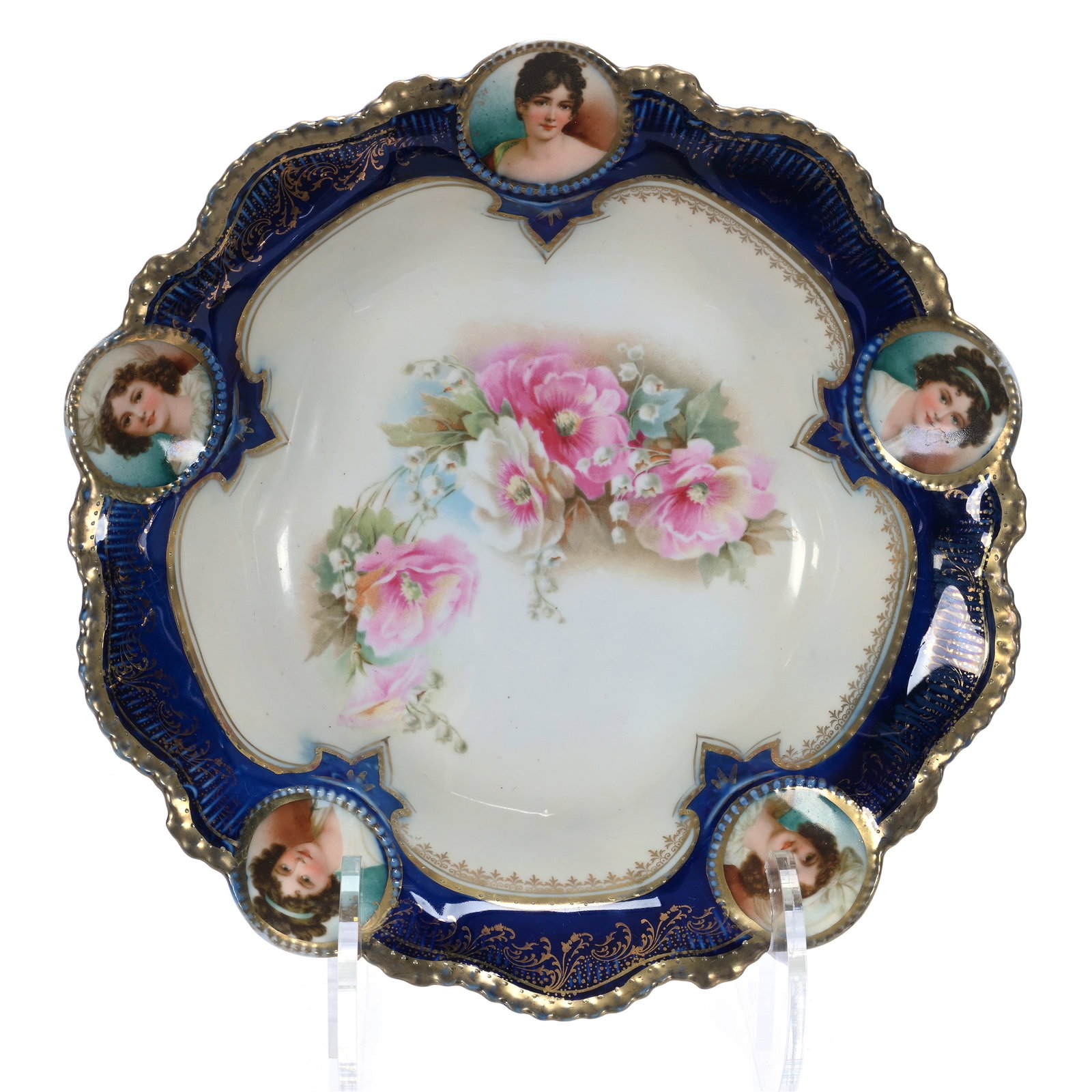 Bowl, Unmarked R.S. Prussia, Medallion Mold (1 of 2)