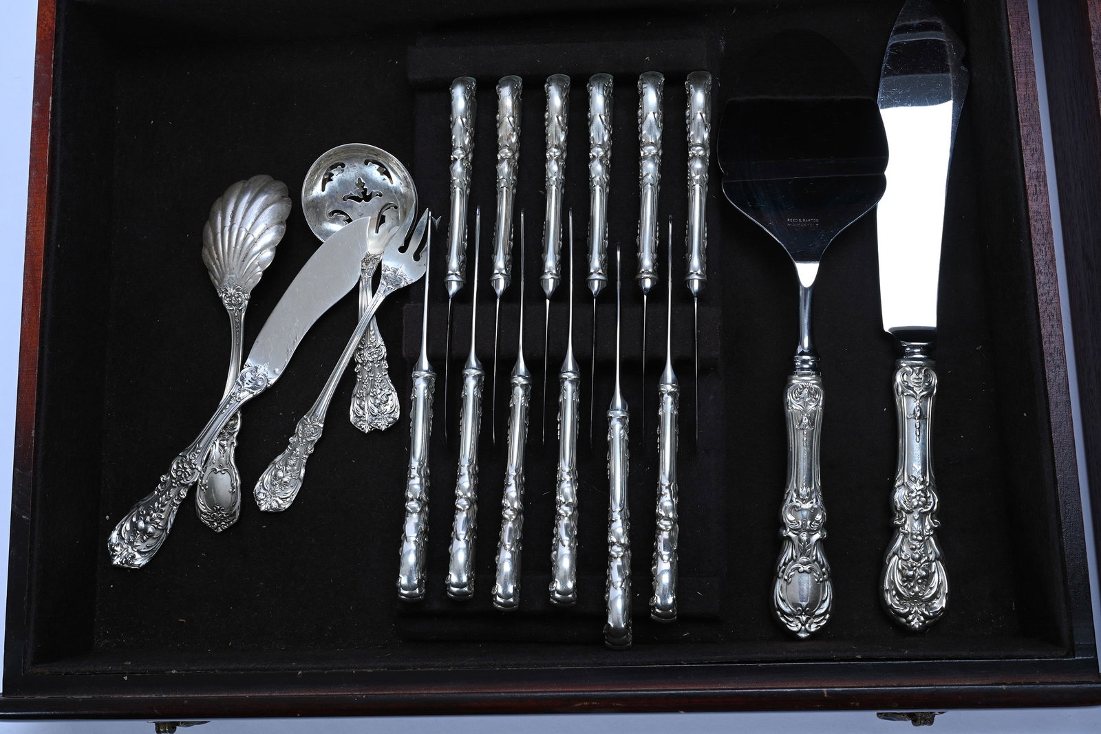 (100) Piece Sterling Silver Flatware Set, Francis I Pattern By Reed And Barton - 6