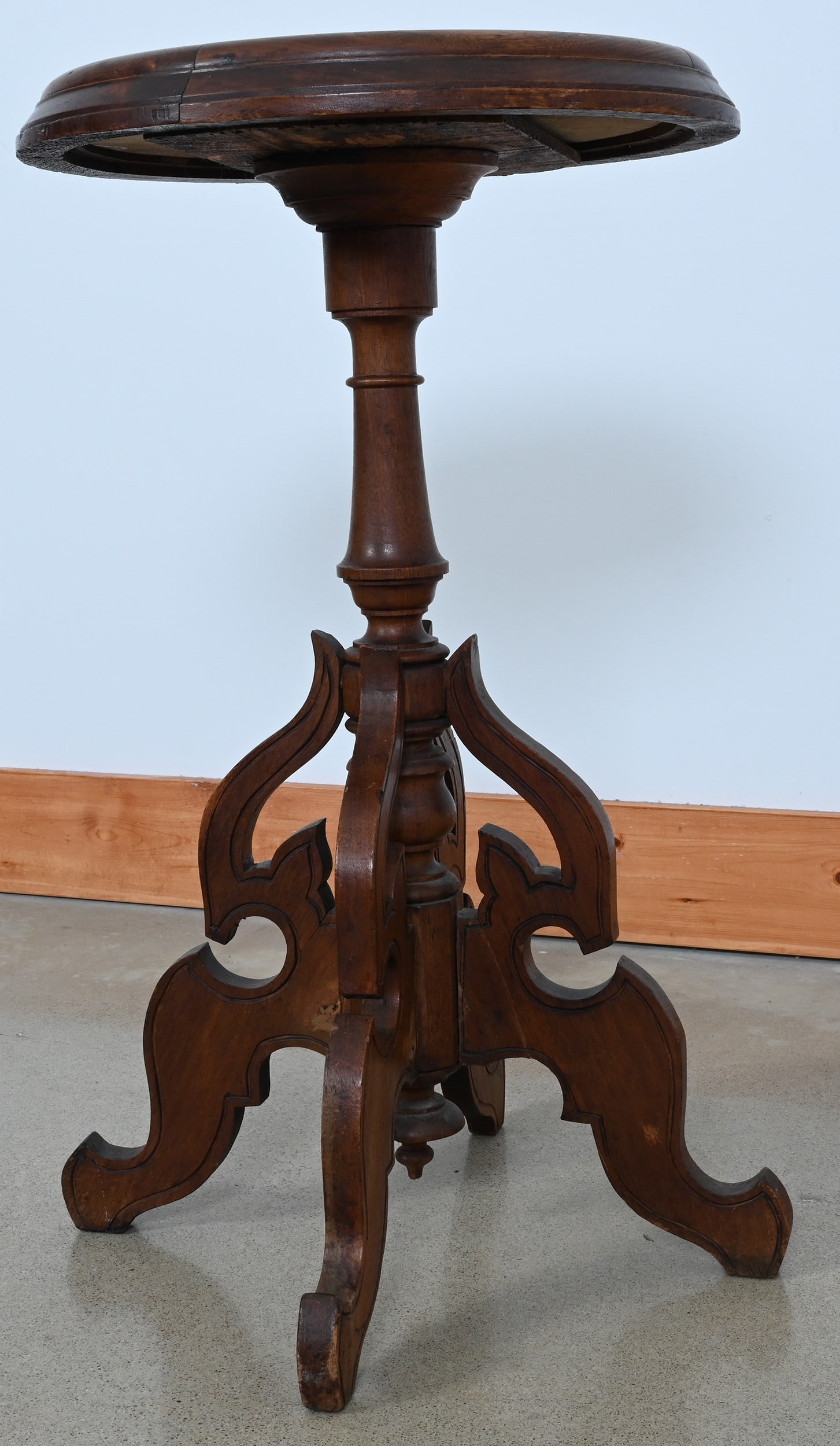 Fern Stand, Walnut - 4
