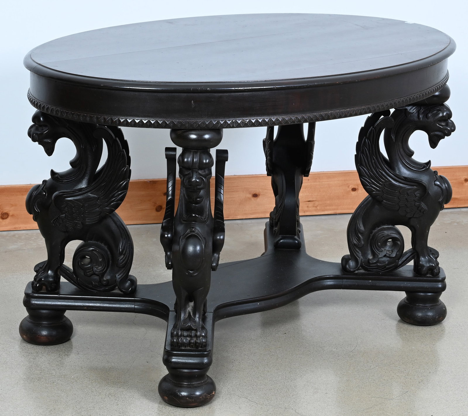 Oval Parlor Table, Solid Carved Mahogany By R.J. Horner - 4