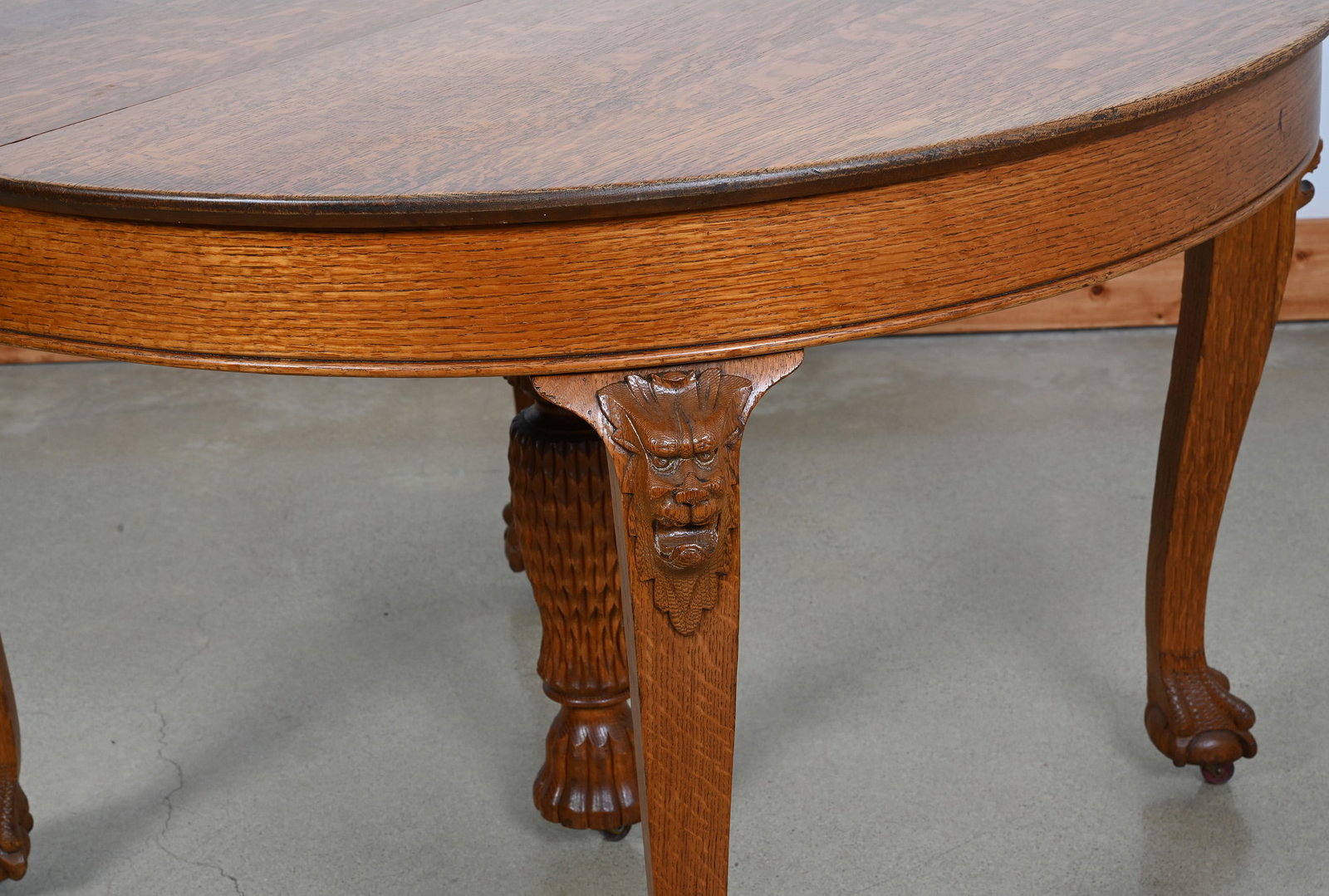 Round Dining Table, Solid Oak - 2