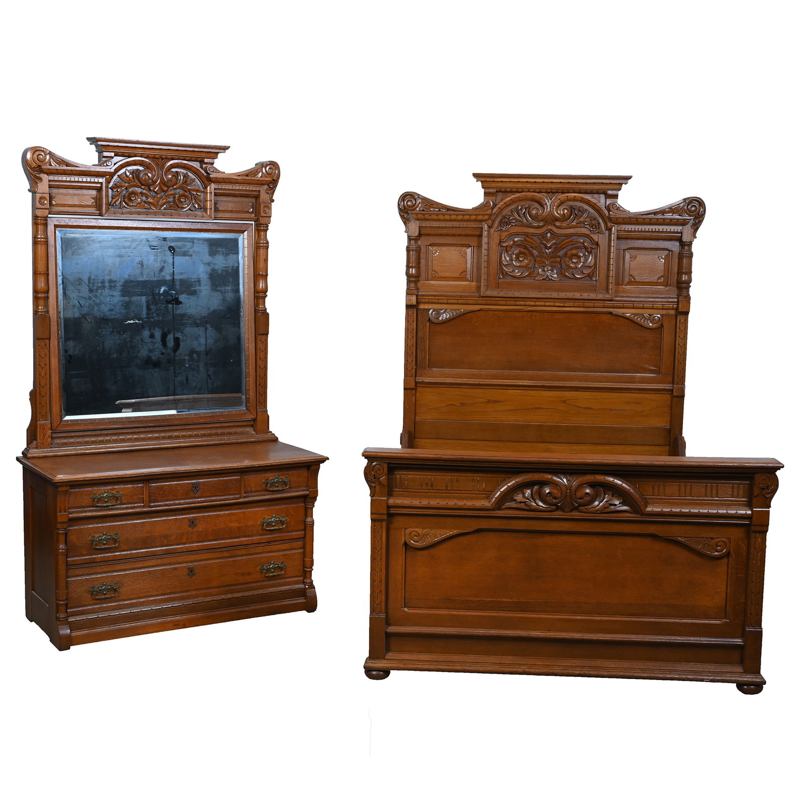 (2) Piece Bedroom Set, Oak, Attributed To R.J. Horner: (2) Piece Bedroom Set, Oak, Attributed To R.J. Horner, 84 x 63 x 82 Inches, Heavy Carved Floral Design, Includes (1) Bed Frame With Headboard, Footboard, And Rails, (1) Dresser With Large Beveled Mirr