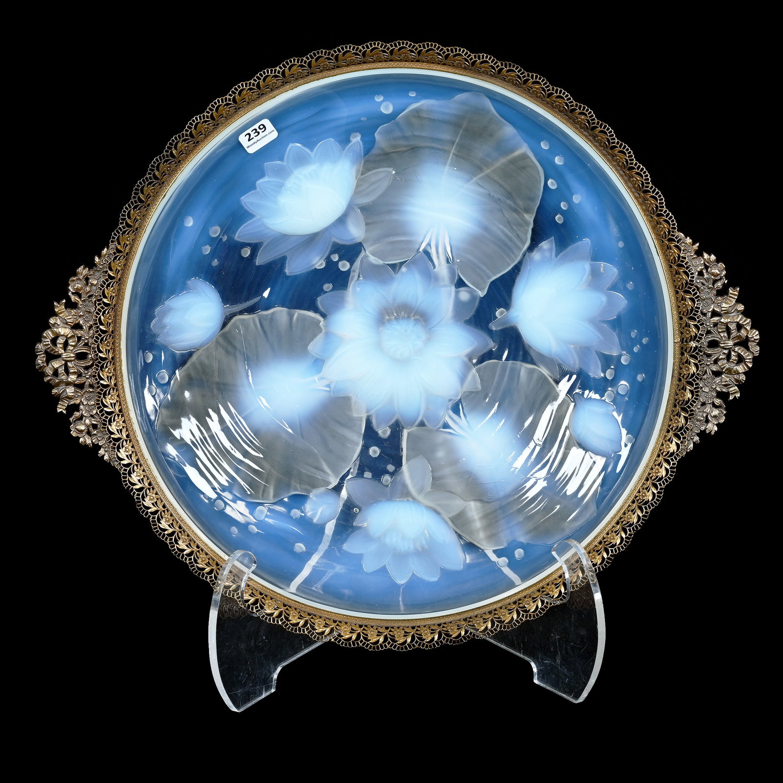 Center Bowl, Marked Verlys French Art Glass (1 of 3)