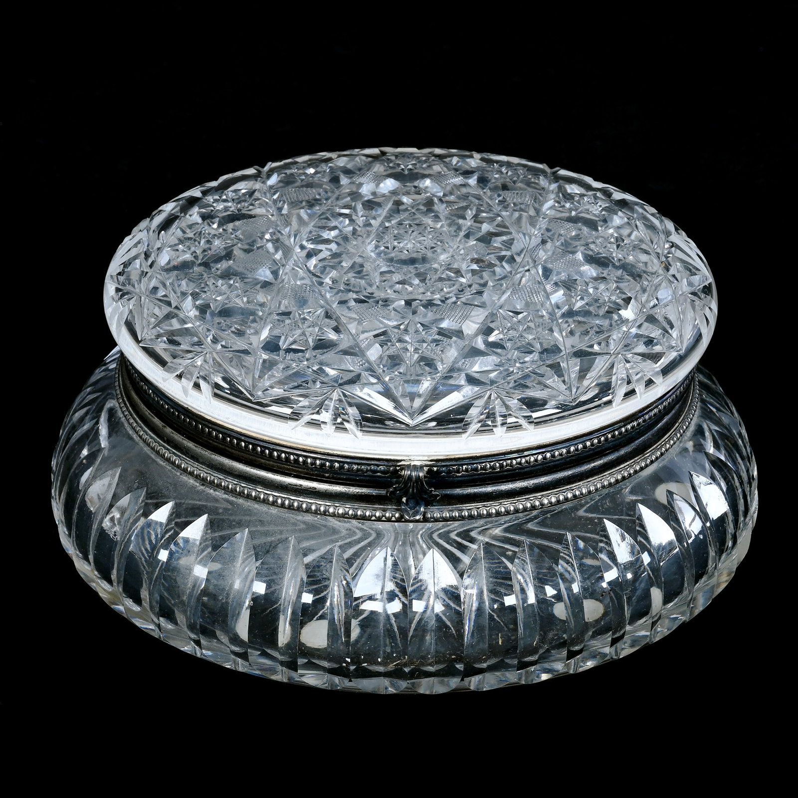 Dresser Box, American Brilliant Cut Glass, Attributed To C.F. Monroe (1 of 4)