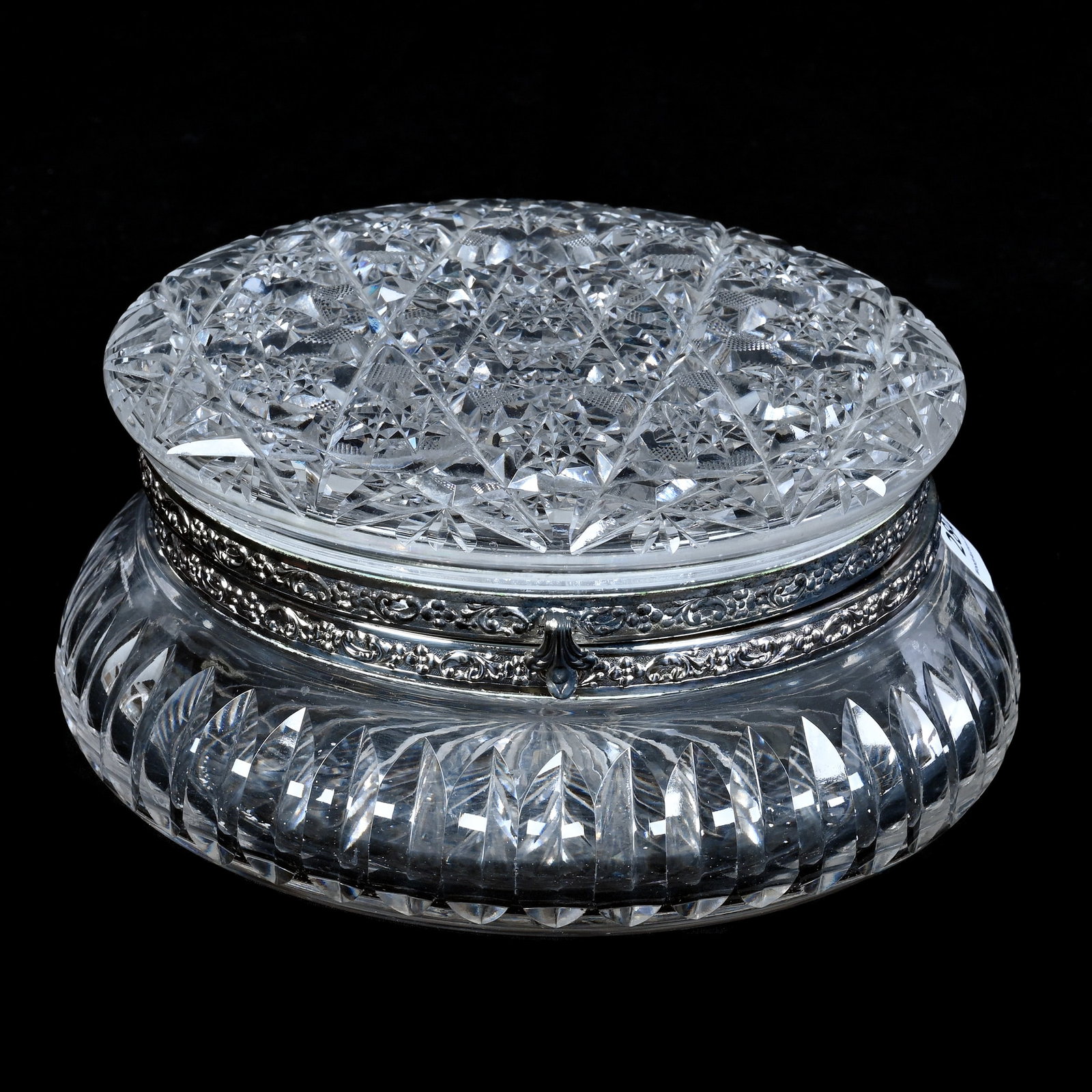 Dresser Box, American Brilliant Cut Glass, Attributed To C.F. Monroe (1 of 4)