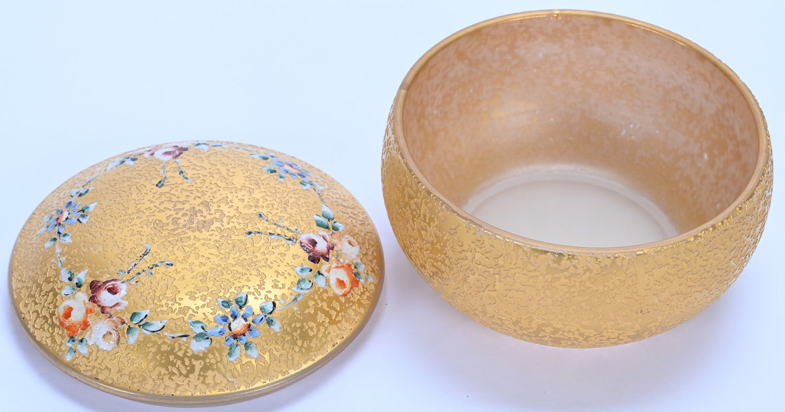 Covered Powder Box - 2