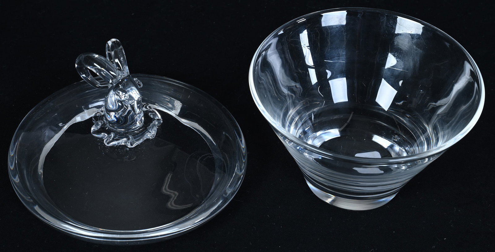 Covered Candy Dish Signed Steuben - 2