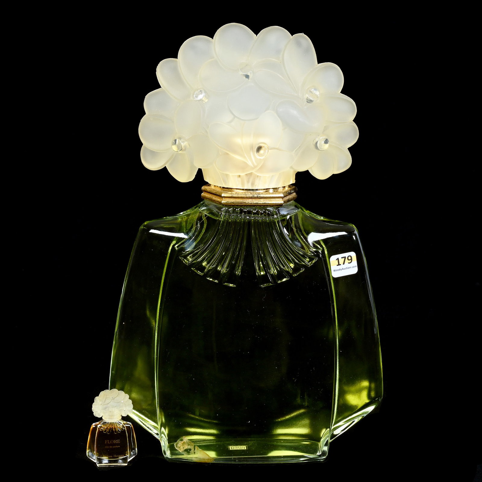 Large Display Perfume Bottle (1 of 3)