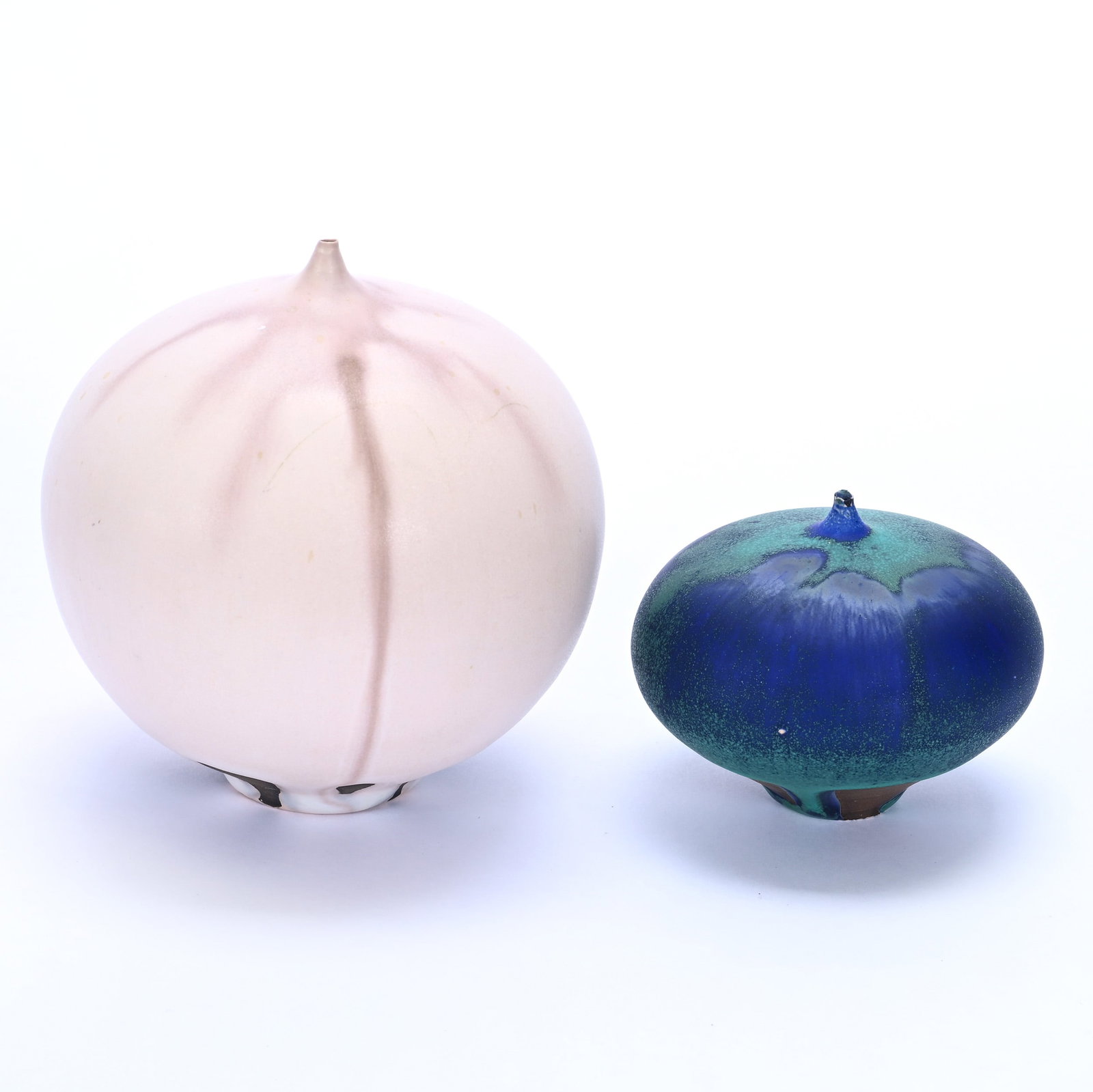 (2) "Feelie" Studio Art Pottery Vases By Rose Cabat: (2) "Feelie" Studio Art Pottery Vases By Rose Cabat, 4.5 x 4 x 4 Inches, (1) Cream And Brown Tones And (1) 2.5" X 3" Blue, Green, And Brown Tones, 0.8 Pounds, Cliff And Myra Bilbo Collection, TN,