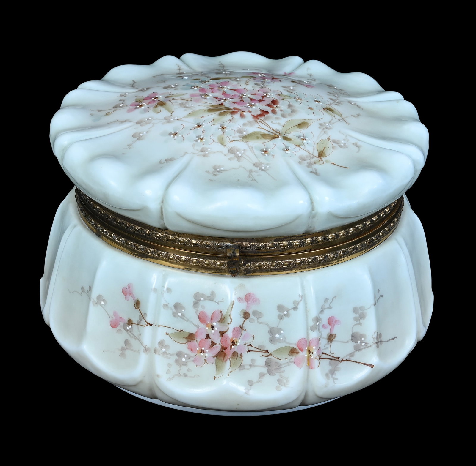 Dresser Box, Wave Crest Banner Mark, Crown Mold (1 of 4)