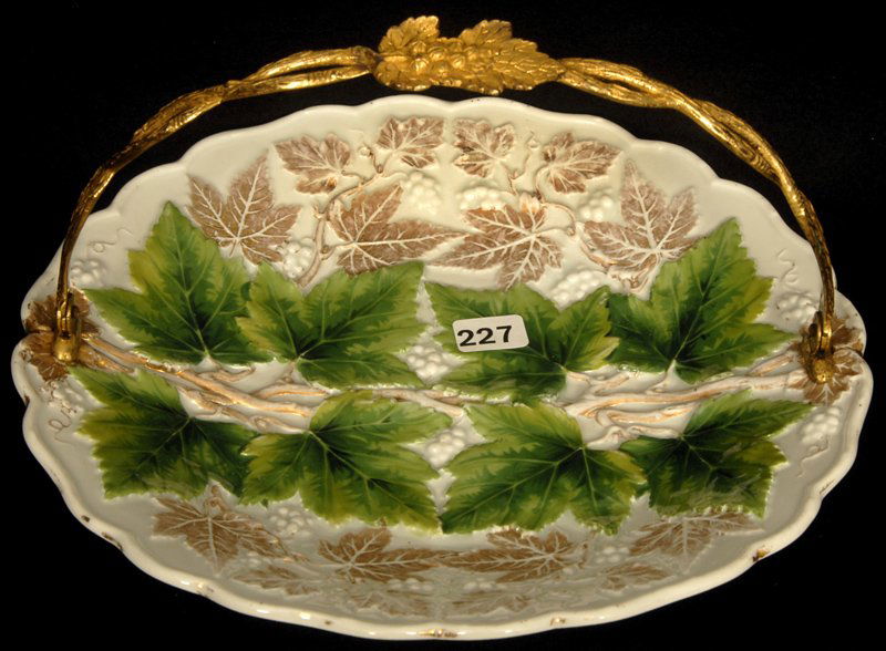 10" MEISSEN (CROSS SWORD MARK) SERVING TRAY: 10" MEISSEN (CROSS SWORD MARK) SERVING TRAY WHITE WITH EMBOSSED LEAF DESIGN - GREEN AND GOLD COLORED HIGHLIGHTS - GILT METAL HANDLE - CIRCA 1800'S