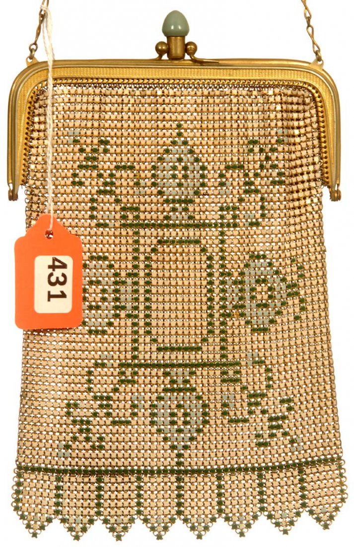 7 1/2" X 4 3/4" WHITING & DAVIS MESH ART DECO LADIES HA: 7 1/2" X 4 3/4" WHITING & DAVIS MESH ART DECO LADIES HAND BAG WHITE AND GREEN DESIGN