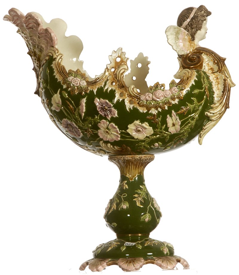 21 1/2" X 20" UNMARKED MAJOLICA FIGURAL CENTER PIECE: 21 1/2" X 20" UNMARKED MAJOLICA FIGURAL CENTER PIECE PEDESTAL SHELL SHAPED STAND W/ CHERUB BUST - GREEN BACKGROUND W/ EMBOSSED POPPY DESIGN - WONDERFUL CONDITION!!