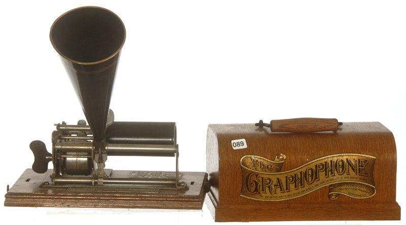 7" X 12" OAK CASED COLUMBIA PHONOGRAPH: 7" X 12" OAK CASED COLUMBIA PHONOGRAPH "THE GRAPHOPHONE" TYPE B - VERY GOOD CONDITION!