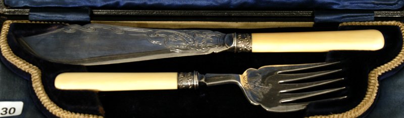 14" ENGLISH FISH KNIFE & FORK SET IN ORIGINAL CASE: IVORY TYPE HANDLES