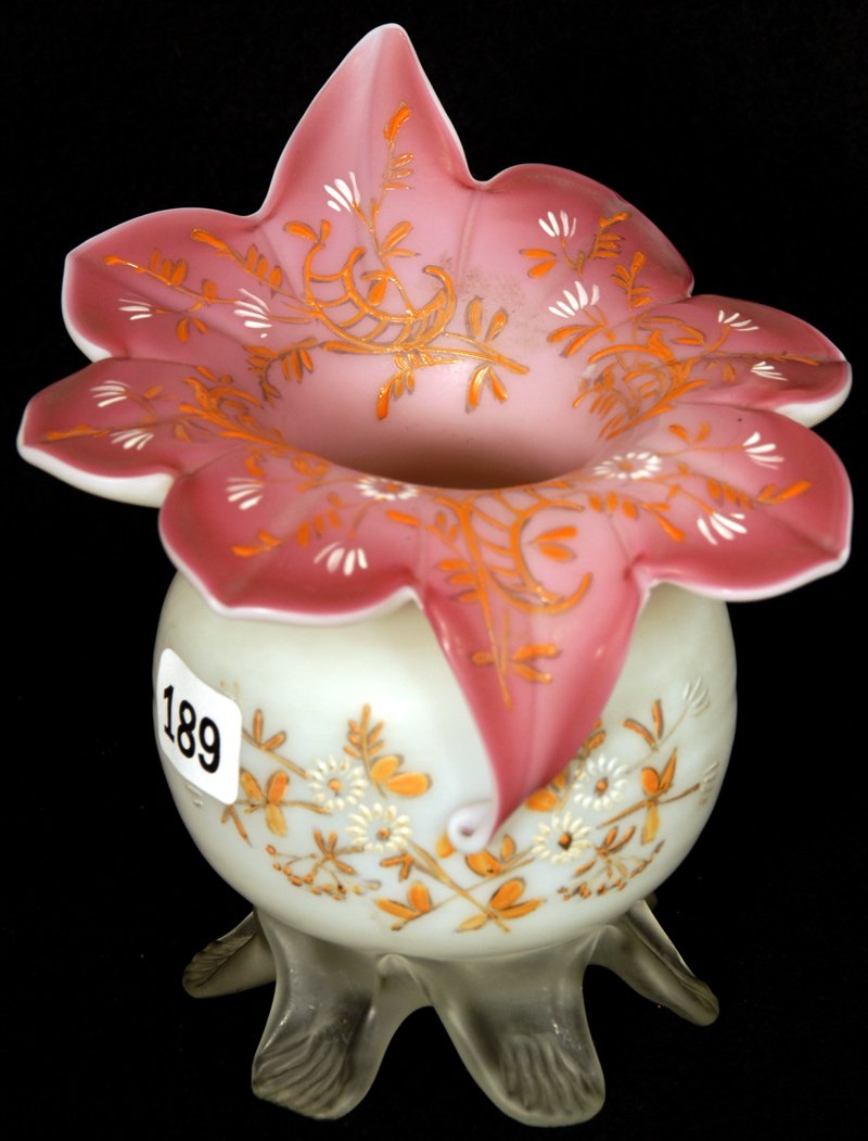 5" PINK AND WHITE SATIN JACK IN PULPIT VASE: ENAMEL FLORAL DECOR