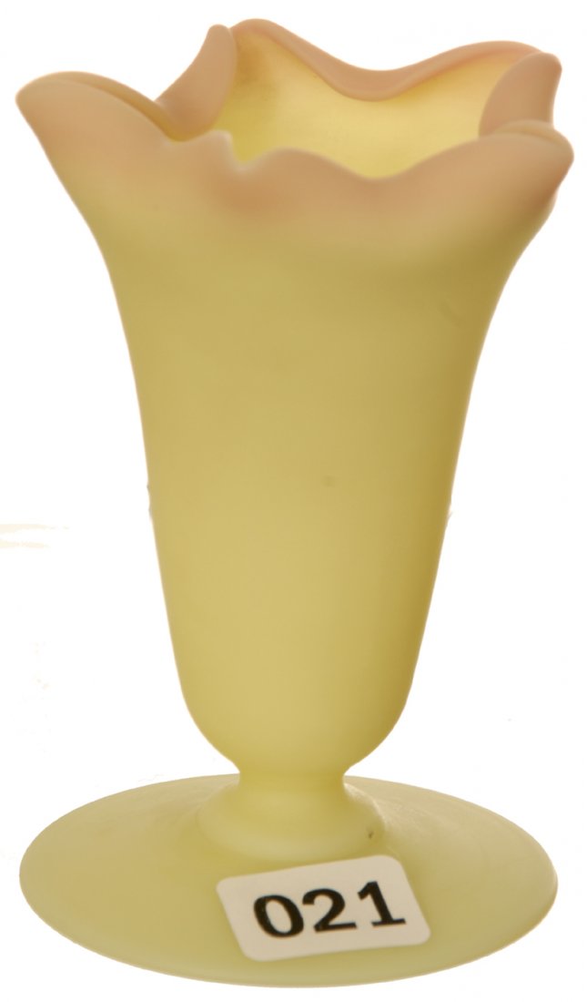 3 3/4" SIGNED THOMAS WEBB & SONS "QUEEN'S BURMESE": 3 3/4" SIGNED THOMAS WEBB & SONS "QUEEN'S BURMESE" PEDESTAL TRUMPET VASE ROLLED STAR CRIMPED TOP