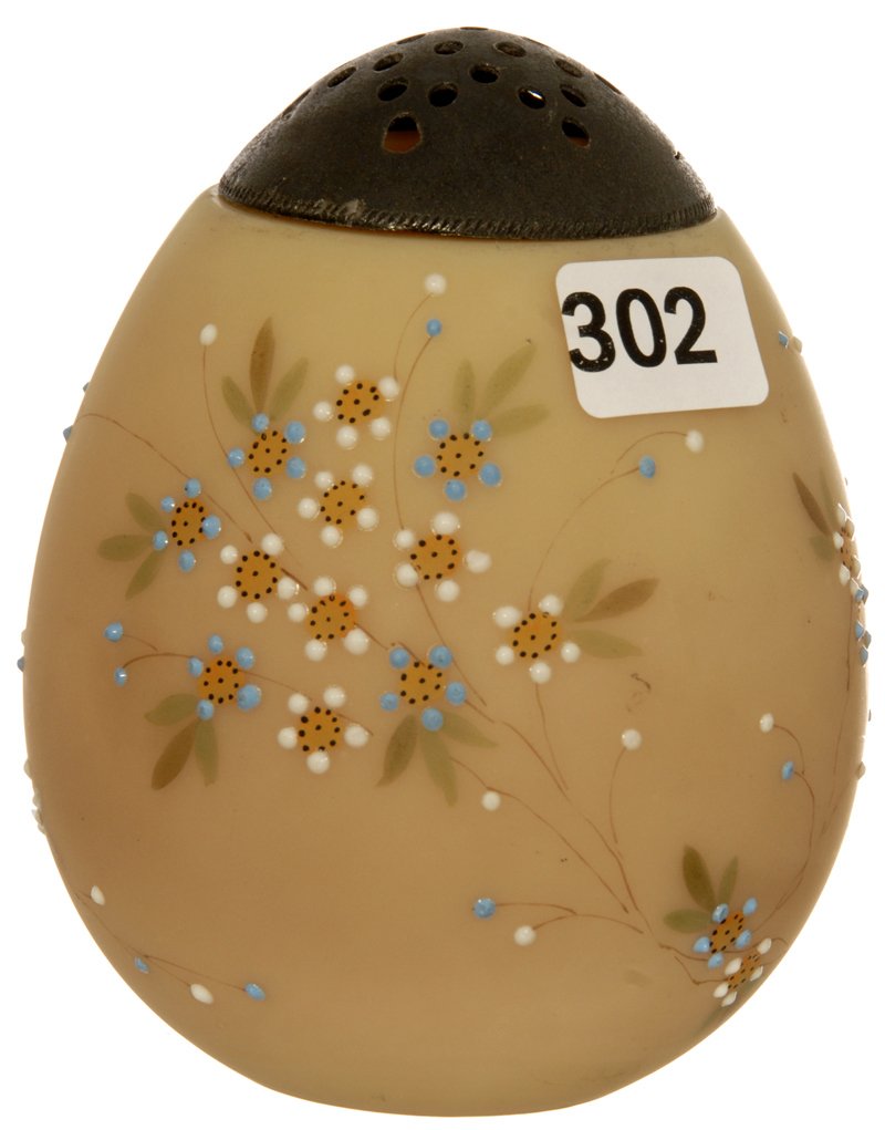 4" MT. WASHINGTON ART GLASS EGG SHAPED SUGAR SHAKER: 4" MT. WASHINGTON ART GLASS EGG SHAPED SUGAR SHAKER BROWNISH "BURMESE" BACKGROUND WITH ENAMEL FLORAL DECOR