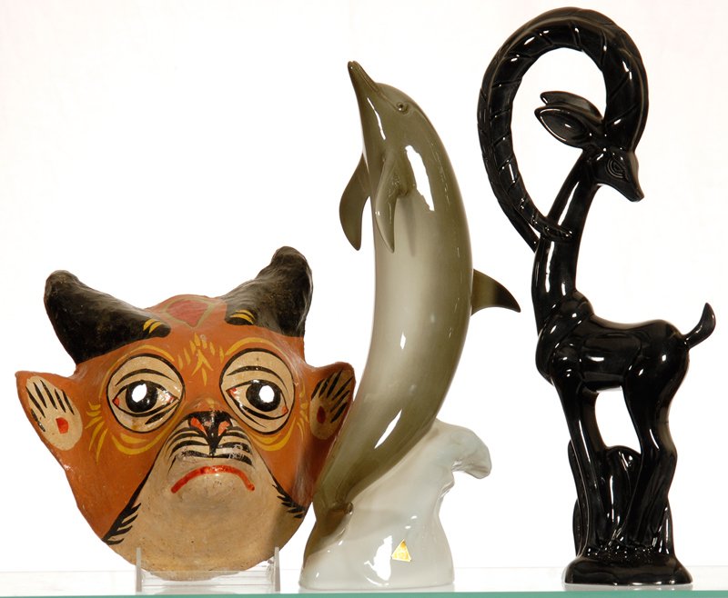 (3) ANIMAL ITEMS: (3) ANIMAL ITEMS 10" VINTAGE MASK - 15 1/2" ROSE LANE GAZELLE - 14" ROYAL DUX DOLPHIN