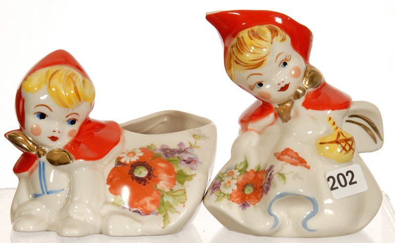 HULL POTTERY FIGURAL LITTLE RED RIDING HOOD CREAMER &: HULL POTTERY FIGURAL LITTLE RED RIDING HOOD CREAMER & SUGAR STANDING CREAMER - CRAWLING SUGAR