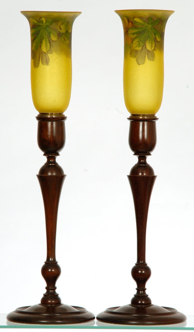 PAIR 23 1/4" UNMARKED PAIRPOINT AMBERO HURRICANE LAMPS: PAIR 23 1/4" UNMARKED PAIRPOINT AMBERO HURRICANE LAMPS TURNED WALNUT BASES WITH REMOVEABLE PAIRPOINT ICE CHIP SHADES