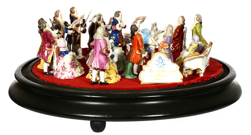 NINETEEN PIECES MARKED VOLKSTEDT GERMAN PORCELAIN: NINETEEN PIECES MARKED VOLKSTEDT GERMAN PORCELAIN FIGURES FEATURES (6) FIGURAL AUDIENCE MEMBERS CLASSICALLY DRESSED AND (5) PLAYERS OF STRINGED INSTRUMENTS, (1) HARPSICHORD PLAYER, (5) INDIVIDUAL MUSI