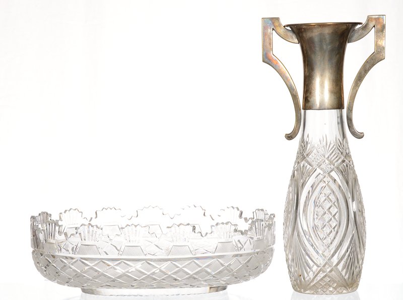 BOX LOT: BOX LOT (2) ENGLISH CUT GLASS ITEMS: (1) 13 1/2" OVAL BOWL - (1) 15" BOWLING PIN SHAPED VASE WITH SILVER COLLAR AND HANDLES