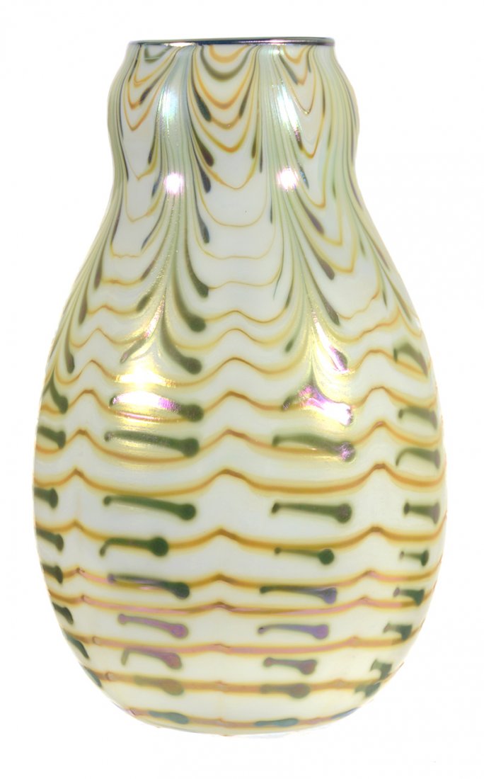 9 1/4" SIGNED CHARLES LOTTON ART GLASS VASE: 9 1/4" SIGNED CHARLES LOTTON ART GLASS VASE - WHITE BACKGROUND W/ UNIQUE CARMEL STEM LINES & GREEN ZIPPER PULLED AT TOP - DATED 1977