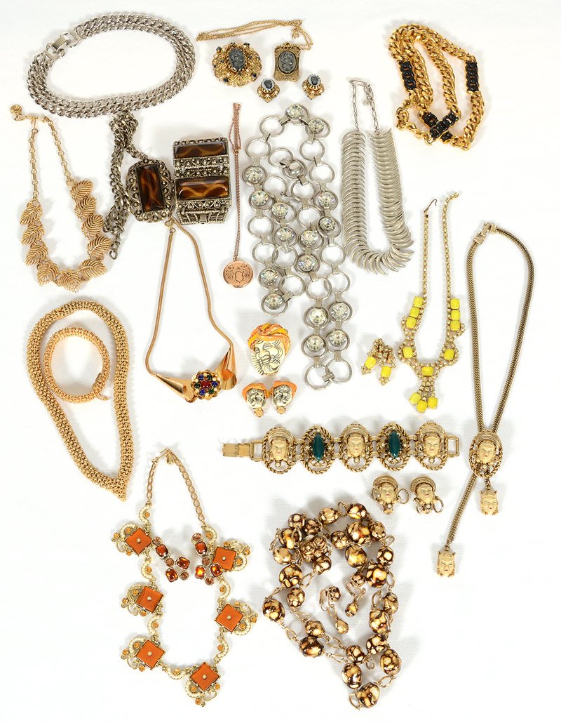 BOX LOT: BOX LOT COSTUME JEWELRY INCLUDING NECKLACES, BRACELETS, EARRINGS AND MORE - BY BERGERE, CINER AND MORE - SEE PHOTO FOR DETAILS