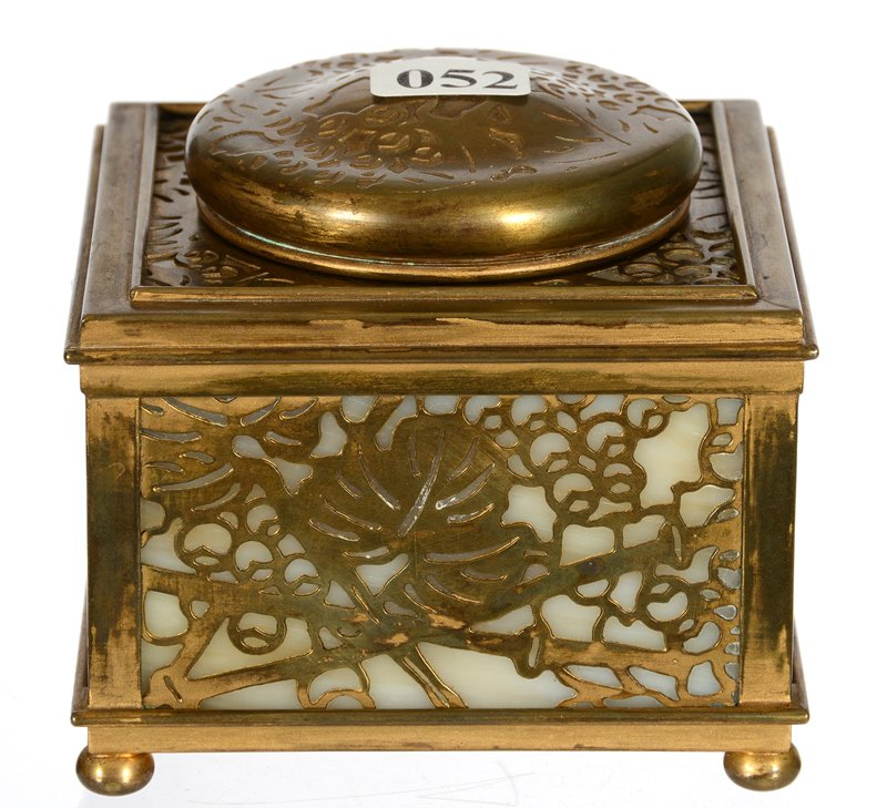 3 1/2" X 4" MARKED "TIFFANY STUDIOS #844" GILT METAL: 3 1/2" X 4" MARKED "TIFFANY STUDIOS #844" GILT METAL INKWELL RETICULATED FLORAL DESIGN WITH SLAG GLASS BACKGROUND