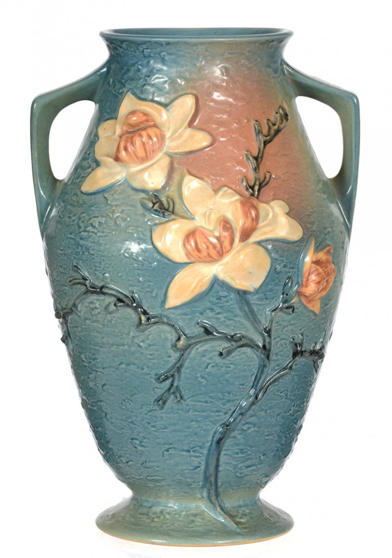 ROSEVILLE #97-14" TWO HANDLED ART POTTERY VASE: ROSEVILLE #97-14" TWO HANDLED ART POTTERY VASE MAGNOLIA WITH BLUE BACKGROUND