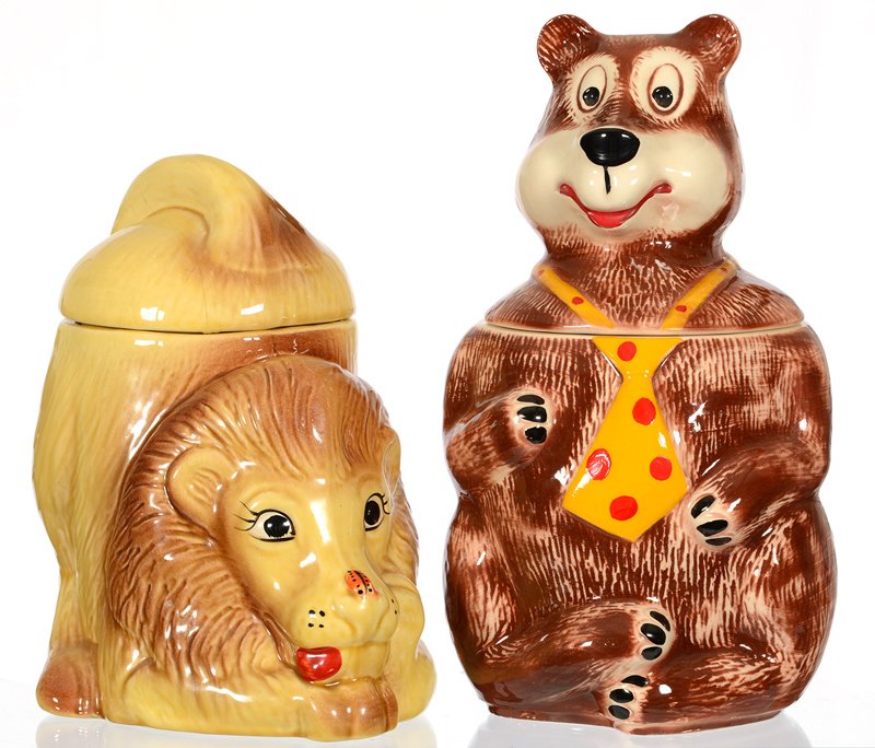 BOX LOT: BOX LOT (2) FIGURAL COOKIE JARS - (1) 12 1/2" BROWN BEAR WITH POLKA DOT TIE, MARKED "USA" - (1) 10" LION BY DORANNE OF CALIFORNIA (LID CRACKED)