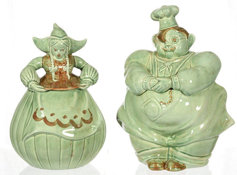 BOX LOT: BOX LOT (2) REDWING POTTERY FIGURAL COOKIE JARS - (1) 11" FAT CHEF - (1) 10" DUTCH WOMAN - BOTH WITH GREEN COLORING