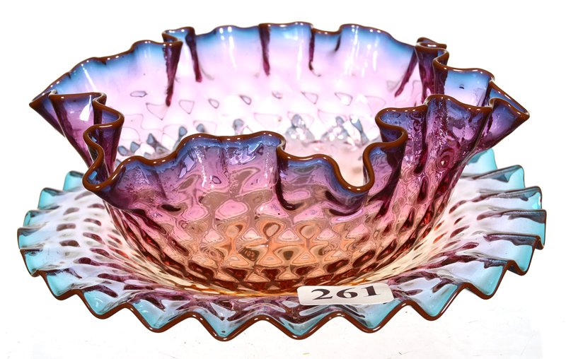 2 1/2" X 5 1/2" ALEXANDRITE ART GLASS FINGER BOWL AND: 2 1/2" X 5 1/2" ALEXANDRITE ART GLASS FINGER BOWL AND UNDERPLATE