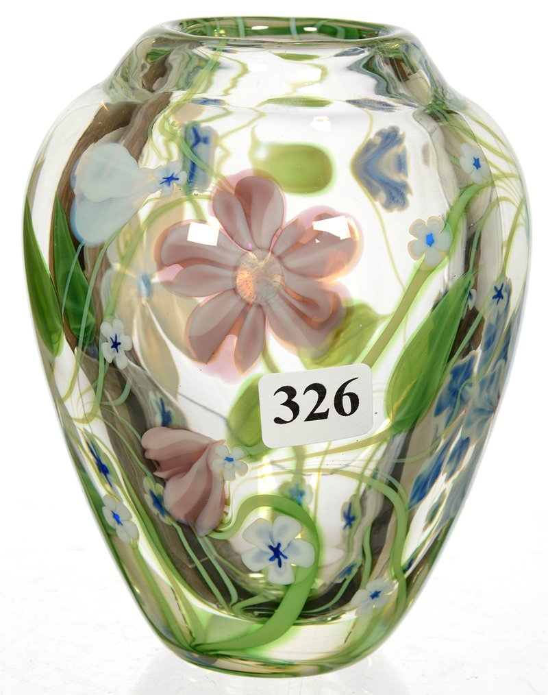 5 1/4" X 4" SIGNED ORIENT & FLUME CONTEMPORARY ART: 5 1/4" X 4" SIGNED ORIENT & FLUME CONTEMPORARY ART GLASS PAPERWEIGHT VASE CLEAR BODY WITH SCATTERED FLORAL BLOSSOM DECOR - DATED 1991