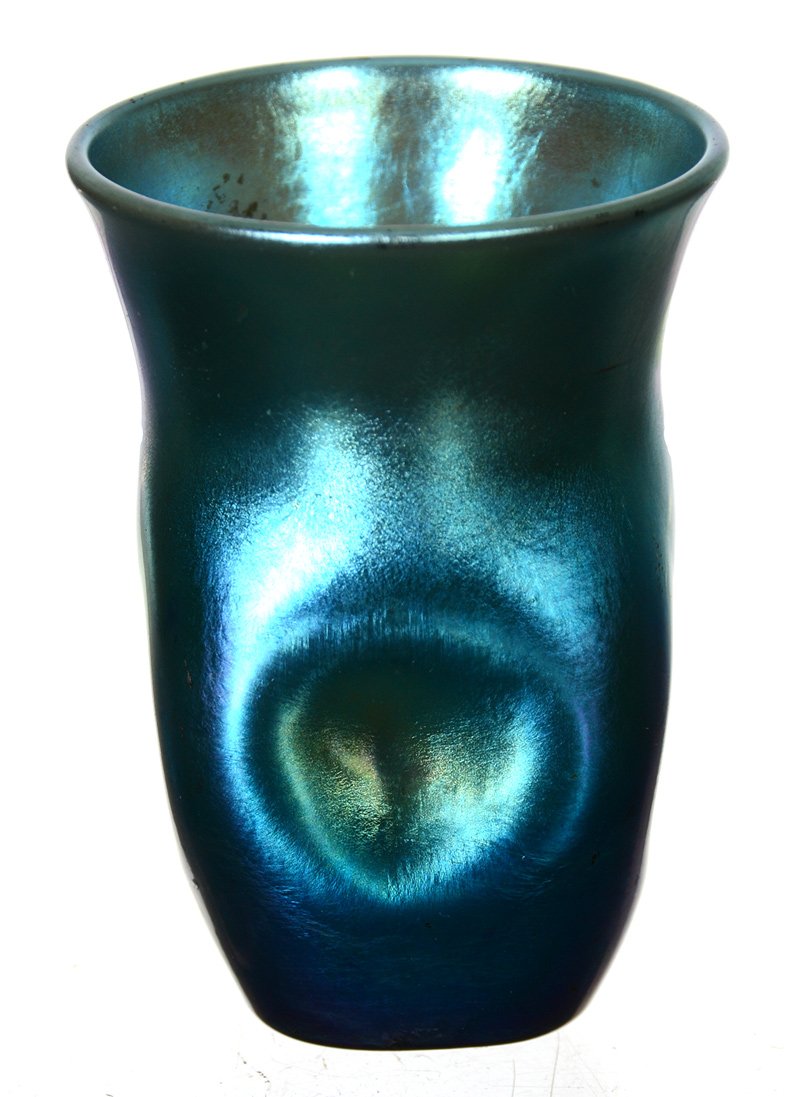 2 1/4" STEUBEN SIGNED "AURENE 2215" BLUE IRIDESCENT ART: 2 1/4" STEUBEN SIGNED "AURENE 2215" BLUE IRIDESCENT ART GLASS TOOTHPICK HOLDER DIMPLED
