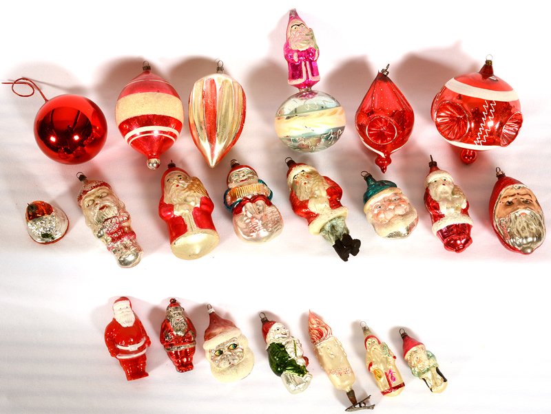 (20) VINTAGE BLOWN GLASS CHRISTMAS TREE ORNAMENTS: (20) VINTAGE BLOWN GLASS CHRISTMAS TREE ORNAMENTS SANTA CLAUS - CANDLE STICK - CLOWN - (5) BALL SHAPED - AND MORE - NORMAL EXPECTED WEAR