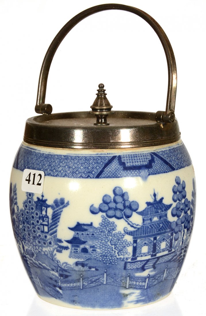 6" MARKED MINTON'S BLUE AND WHITE "BLUE WILLOW" DESIGN: 6" MARKED MINTON'S BLUE AND WHITE "BLUE WILLOW" DESIGN ENGLISH BISCUIT JAR SILVERPLATE LID AND BAIL
