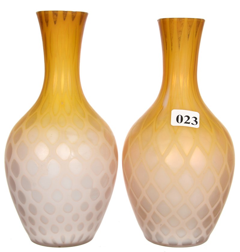 (2) APRICOT SATIN DIAMOND QUILTED MOTHER OF PEARL ART: (2) APRICOT SATIN DIAMOND QUILTED MOTHER OF PEARL ART GLASS VASES (1) 7" - (1) 7 1/2"