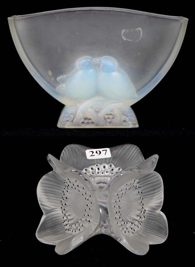 (2) ART GLASS ITEMS: (2) ART GLASS ITEMS (1) 3" X 4 1/2" MARKED LALIQUE FRANCE THREE SIDED ANEMONE CANDLE HOLDER WITH BLACK HIGHLIGHTS - (1) 4 1/4" X 6 1/2" UNMARKED SABINO VASE WITH EMBOSSED BIRD DESIGN