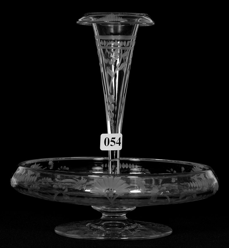 EPERGNE, ONE PIECE - 8" X 7 3/4" - SIGNED LIBBEY: EPERGNE, ONE PIECE - 8" X 7 3/4" - SIGNED LIBBEY PATTERN #1532 NICELY ENGRAVED FLORAL DESIGN WITH PATTERN CUT BASE