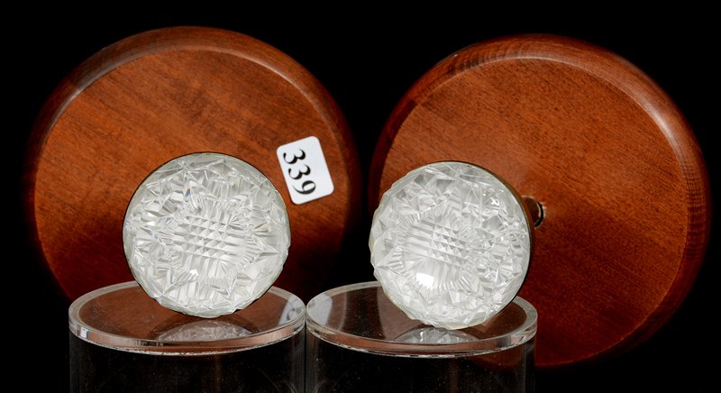 CURTAIN TIE-BACKS: CURTAIN TIE-BACKS GEOMETRIC CUT KNOBS INSET IN BRASS ROD - TOTAL LENGTH IS 6" - WIDTH IS 1 3/4"