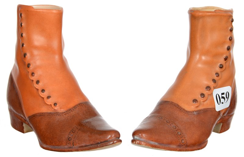 PAIR 3 3/4" X 5" UNMARKED ROYAL BAYREUTH FIGURAL: PAIR 3 3/4" X 5" UNMARKED ROYAL BAYREUTH FIGURAL WOMEN'S BOOTS LEFT AND RIGHT FEET